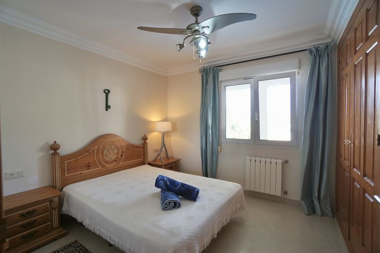 Property thumbnail 35