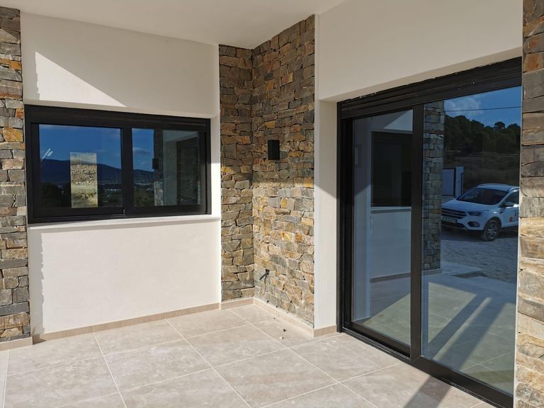 Property thumbnail 13