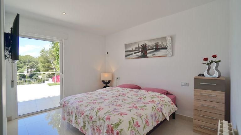 Property thumbnail 34