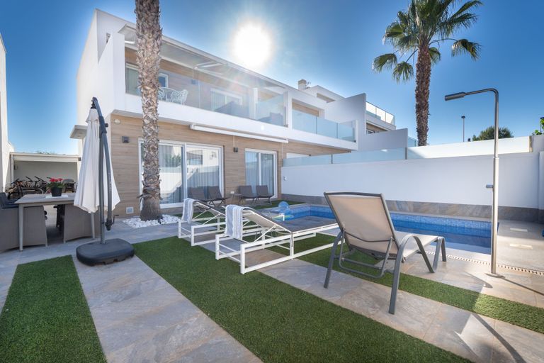 Property thumbnail 1