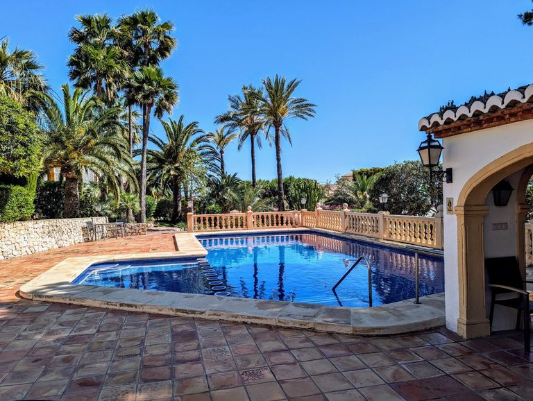 Property thumbnail 3