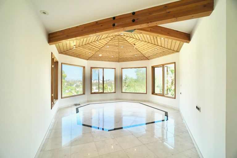 Property thumbnail 38