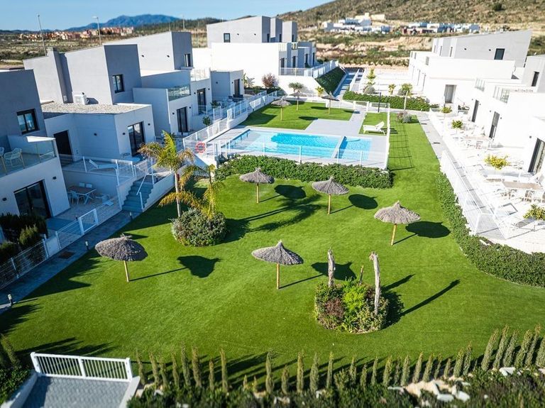 Property thumbnail 6