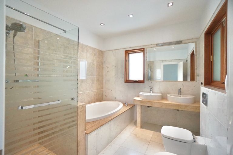 Property thumbnail 28