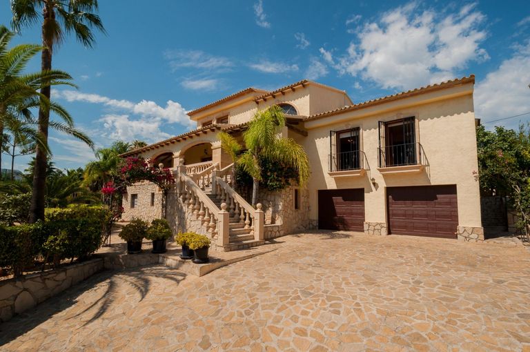 Property thumbnail 2