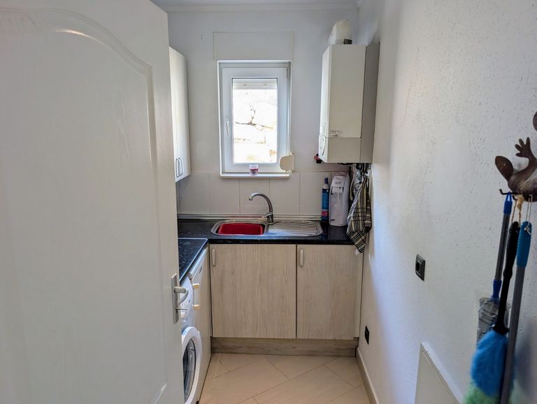 Property thumbnail 35