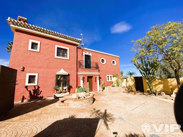 Property thumbnail 8