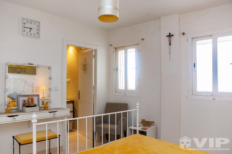 Property thumbnail 25
