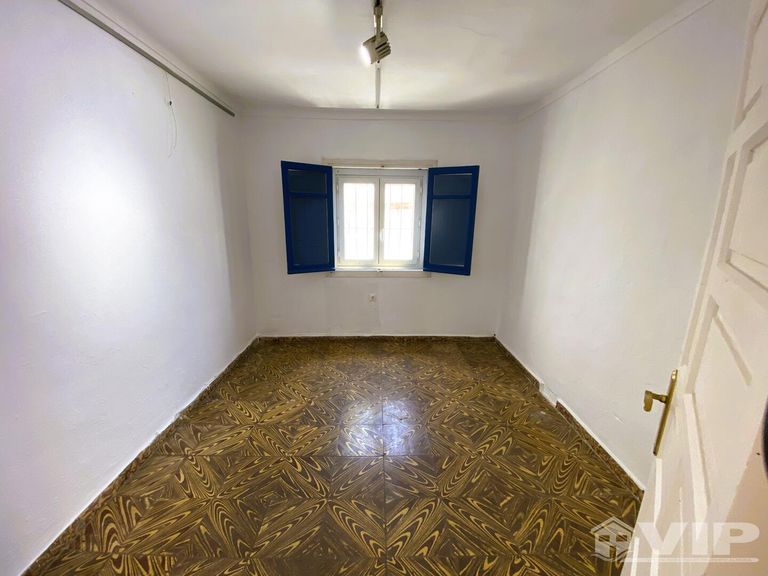 Property thumbnail 13