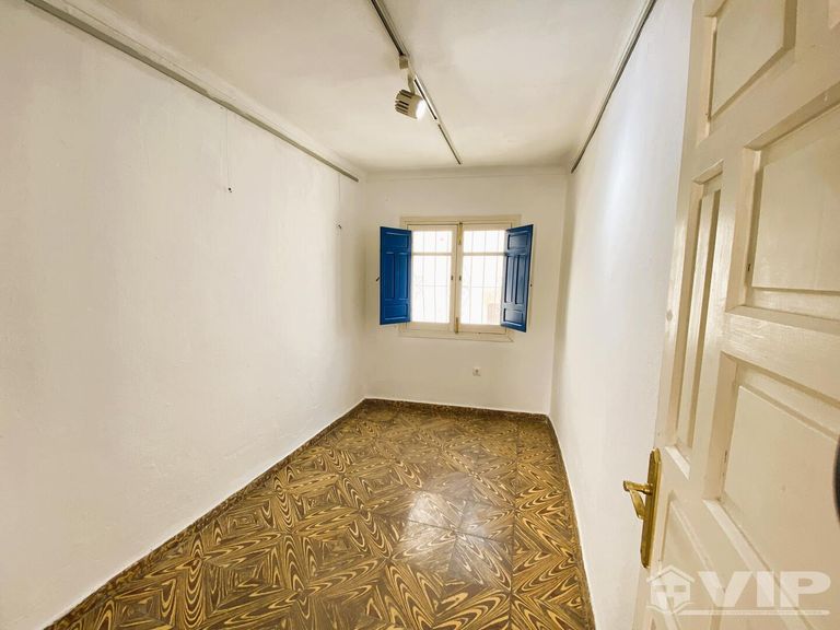 Property thumbnail 15