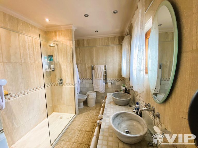 Property thumbnail 33