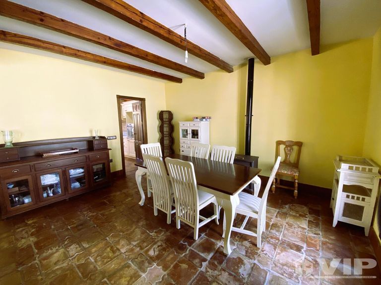 Property thumbnail 7