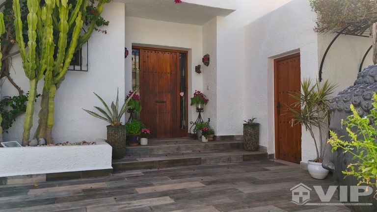 Property thumbnail 36