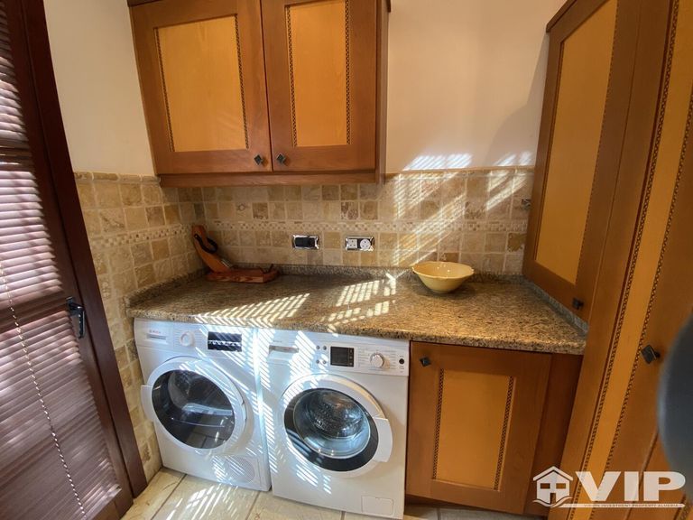 Property thumbnail 37