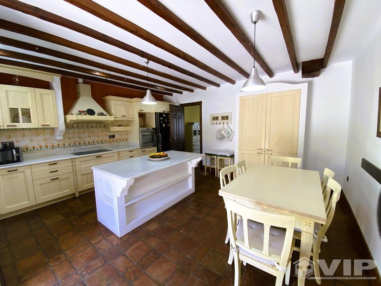 Property thumbnail 5