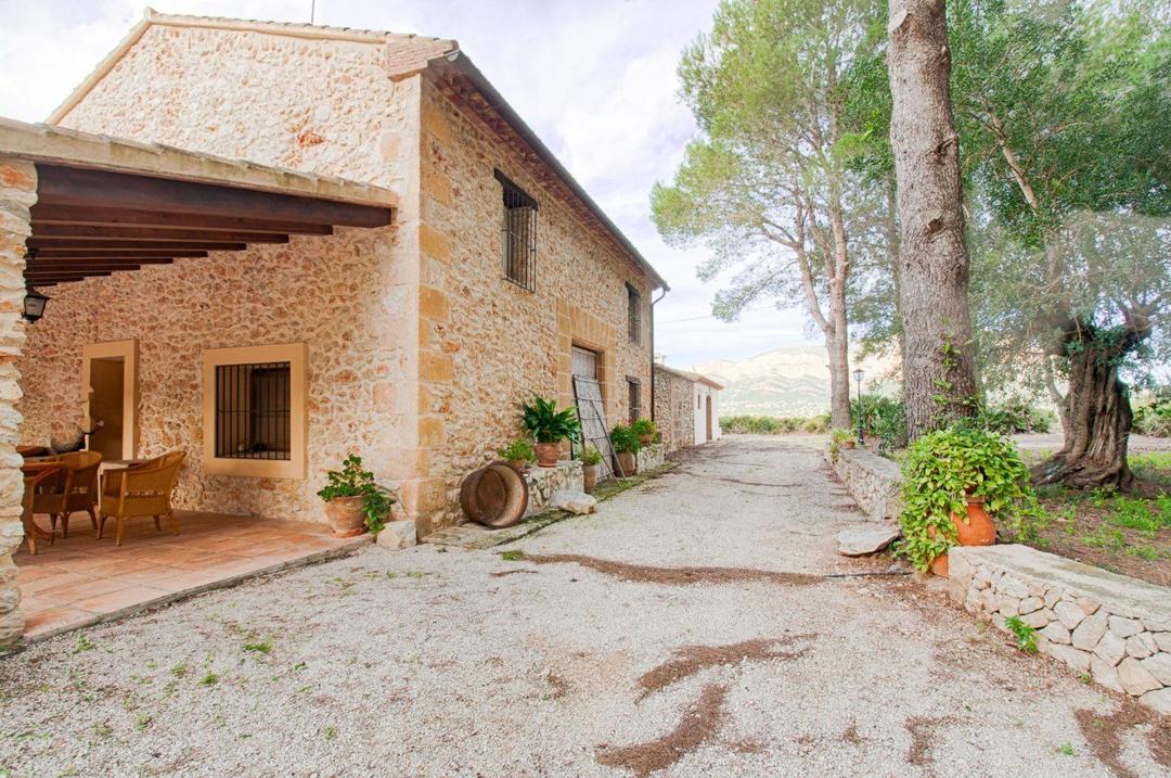 Property image 8
