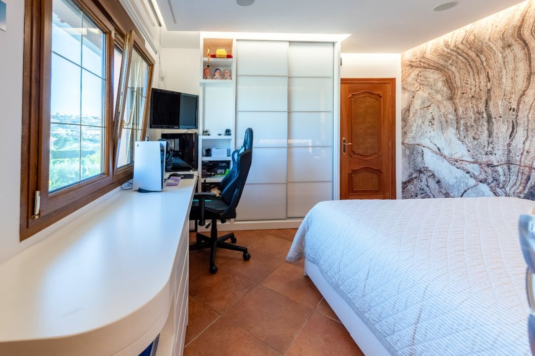Property image 32