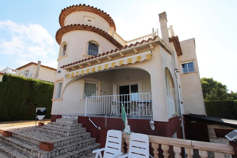 Property thumbnail 2