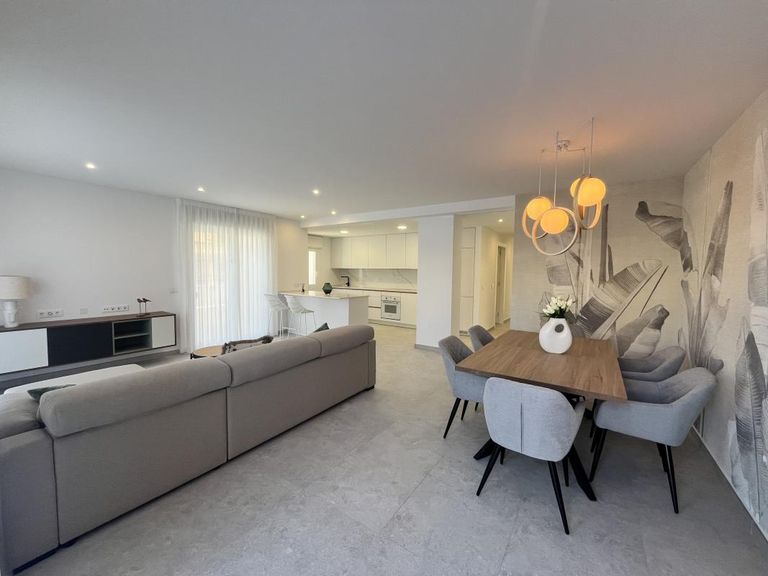 Property thumbnail 32