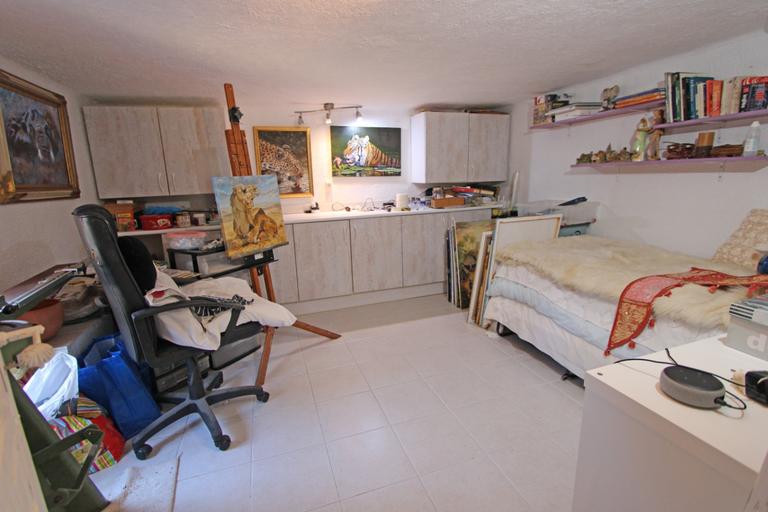 Property thumbnail 35