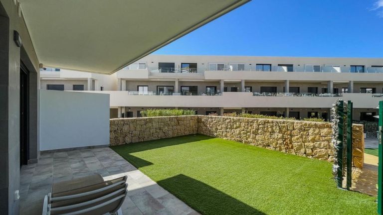 Property thumbnail 2