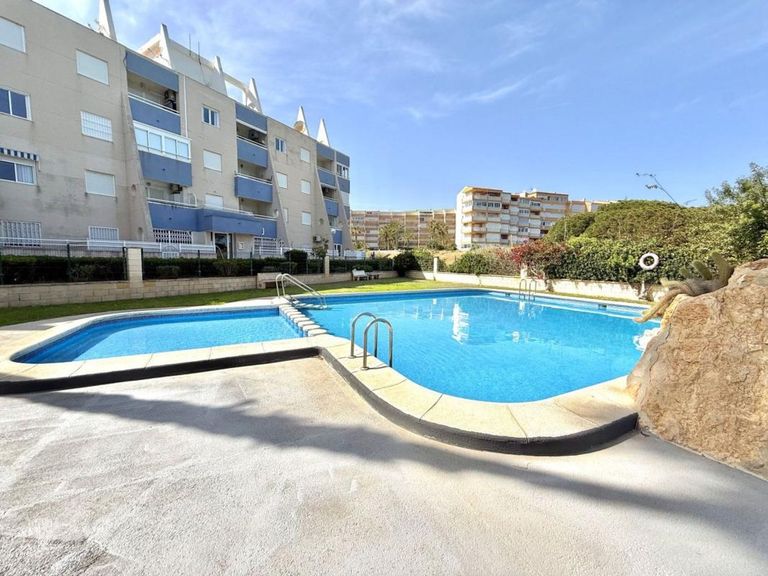 2 bedroom Apartment in Costa Blanca, Costa Blanca - Property VC479835