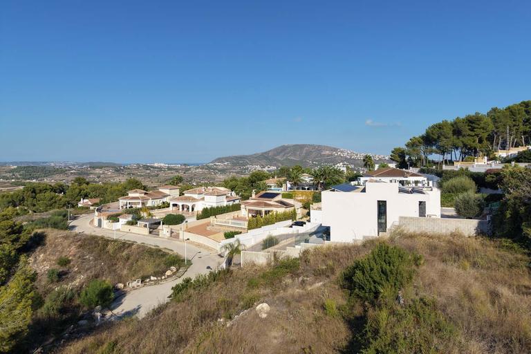 Property thumbnail 4