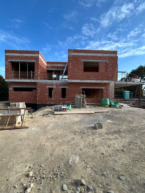 Property thumbnail 1