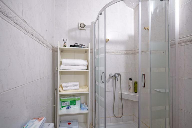 Property thumbnail 9