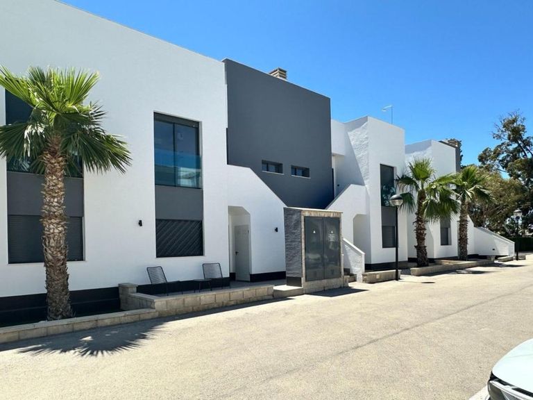 Property thumbnail 1