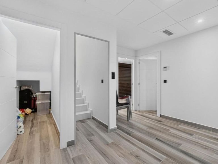 Property thumbnail 16