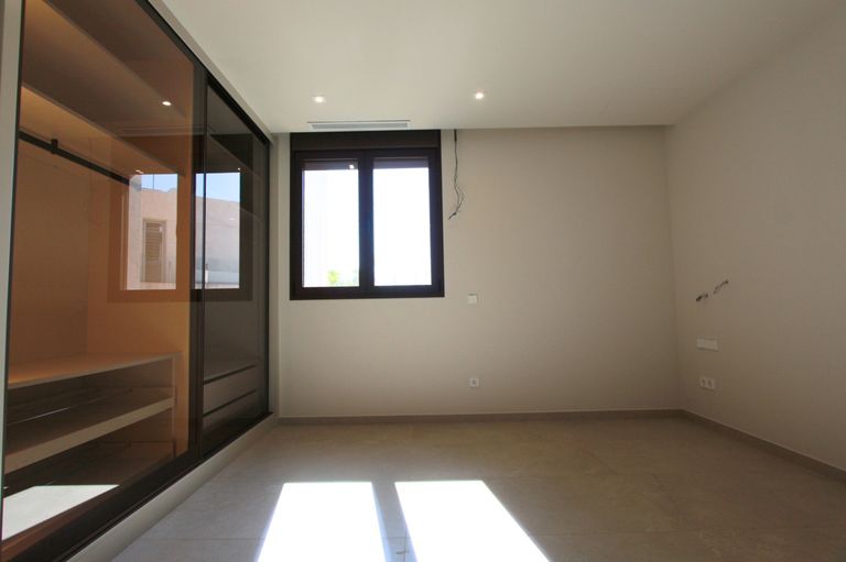 Property thumbnail 33
