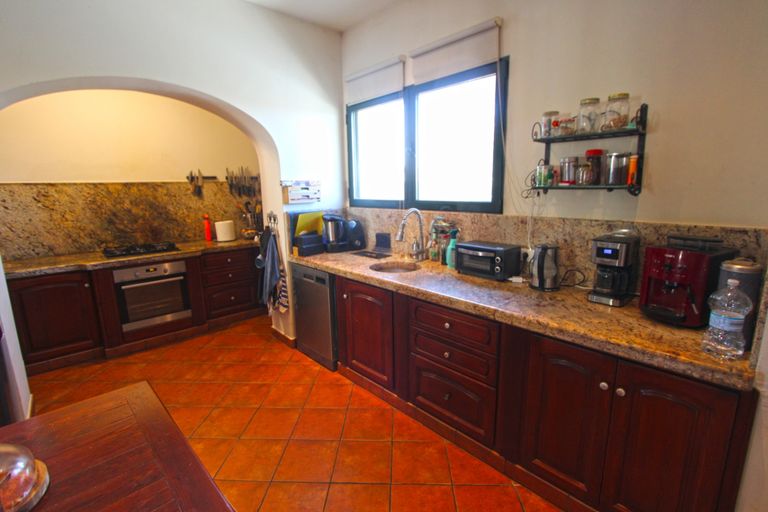 Property thumbnail 38