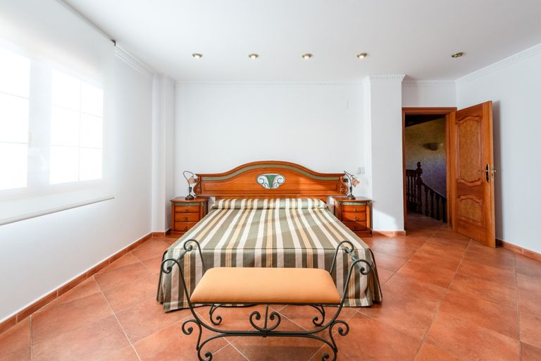 Property thumbnail 28