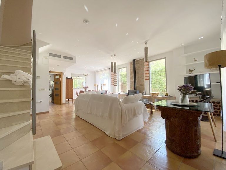 Property thumbnail 4