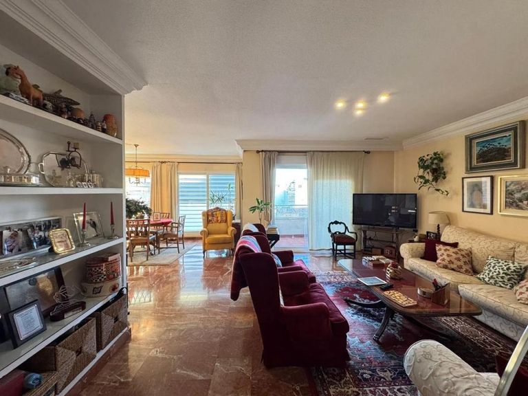 Property thumbnail 8
