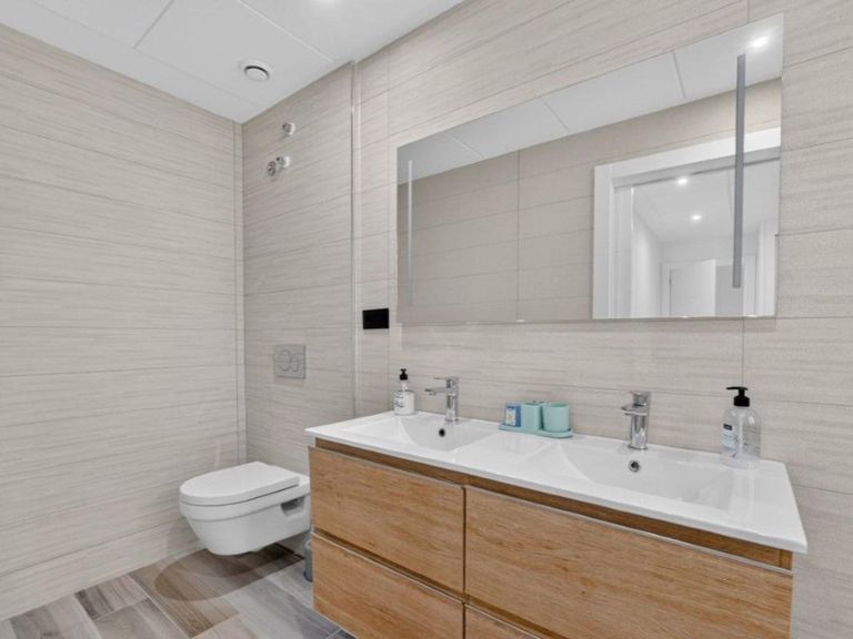 Property thumbnail 18