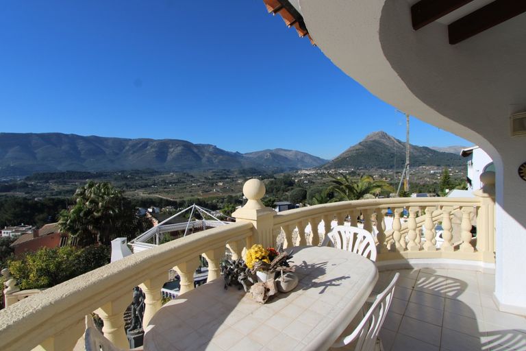 Property thumbnail 2