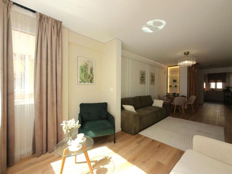 Property thumbnail 25