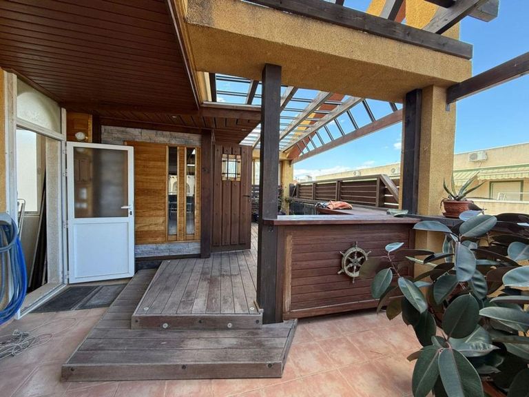 Property thumbnail 1