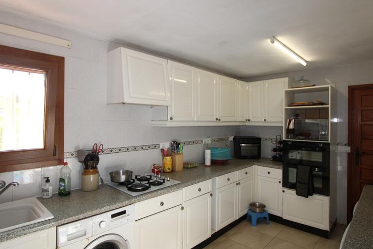 Property thumbnail 12