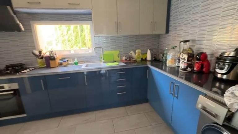 Property thumbnail 9