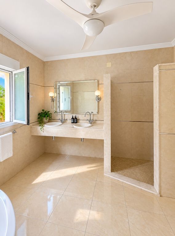 Property thumbnail 18