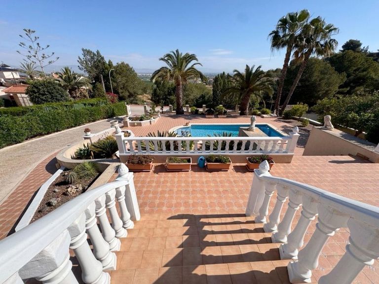 Property thumbnail 4