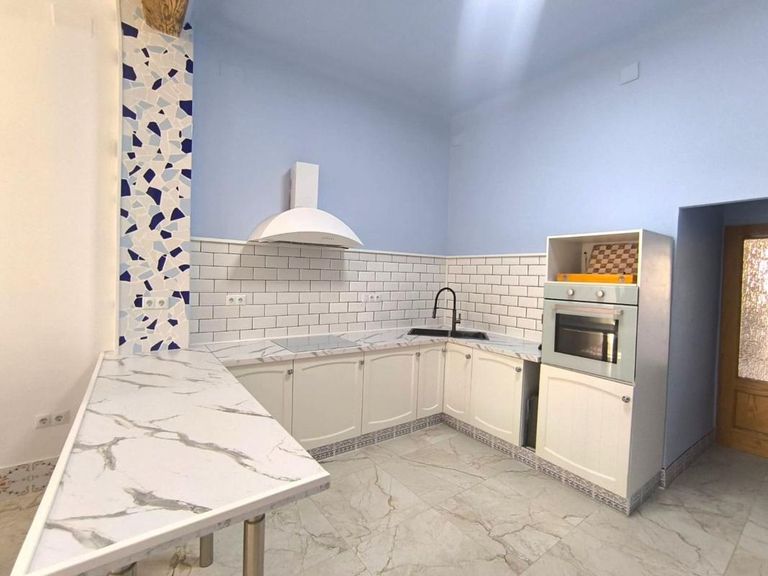Property thumbnail 3