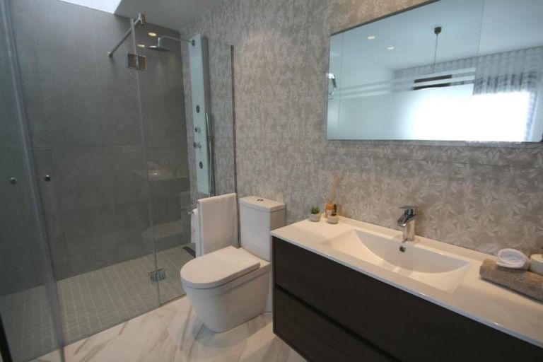 Property thumbnail 32