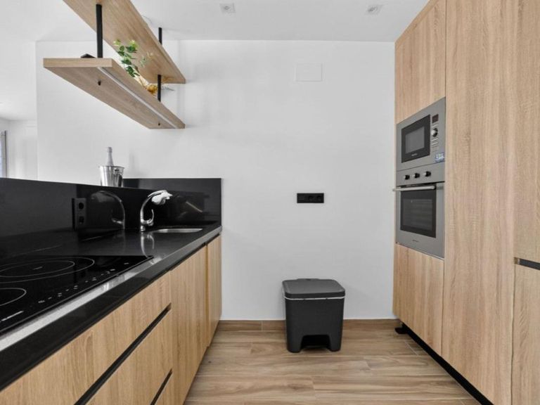Property thumbnail 12