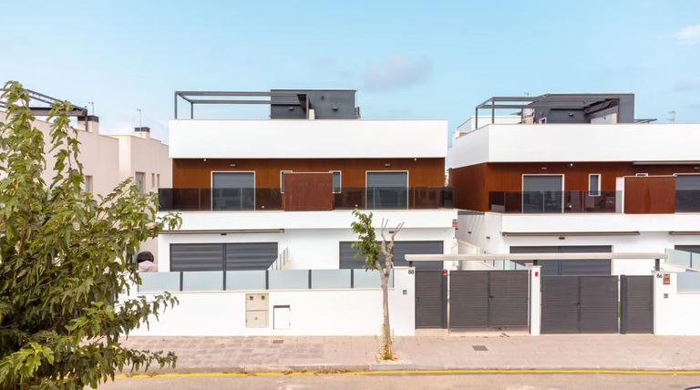 Property thumbnail 1