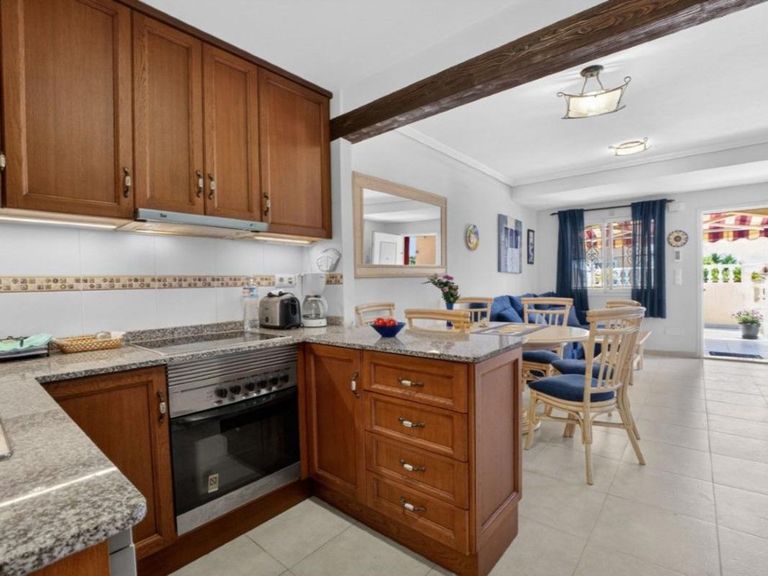 Property thumbnail 12