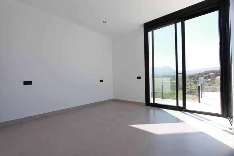 Property thumbnail 8